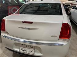 کرایسلەر 300